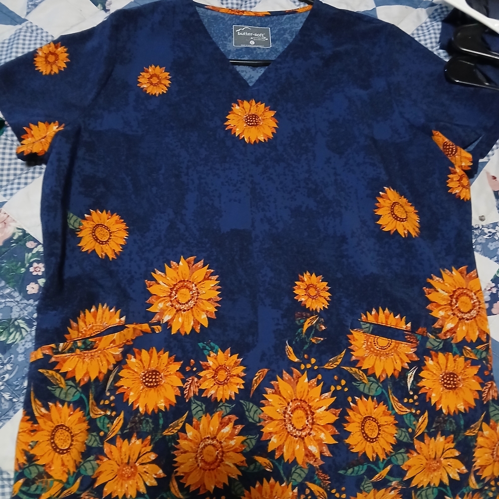 Butter-Soft Stretch Blue Sunflower Top